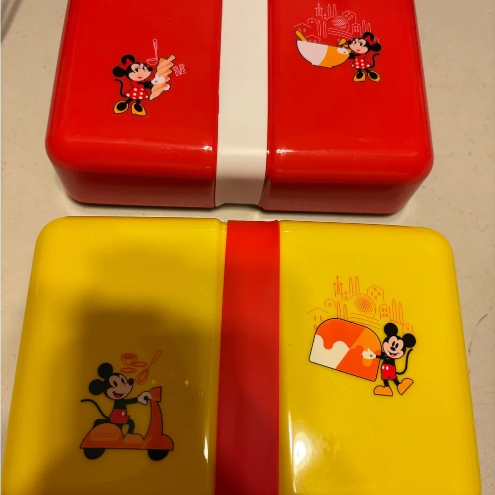 2 Mickey mouse & Minnie Mouse lunch boxes from Epcot good & wine festival - Picture 4 of 6